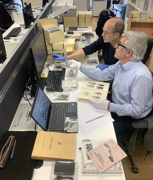 w Investigant l'arxiu 4 1